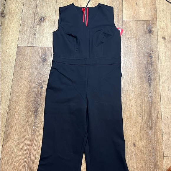 NWT SPANX Perfect Sleeveless Jumpsuit in Black Size L - Picture 3 of 9